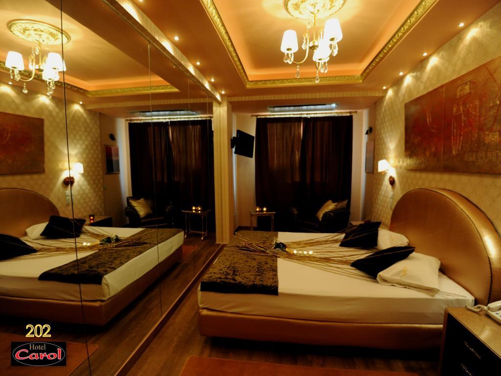 Carol Hotel Piraeus Exterior photo