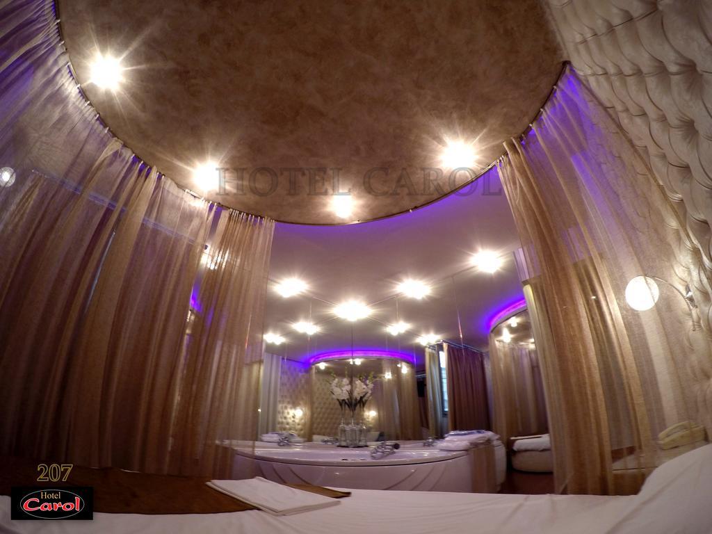 Carol Hotel Piraeus Exterior photo